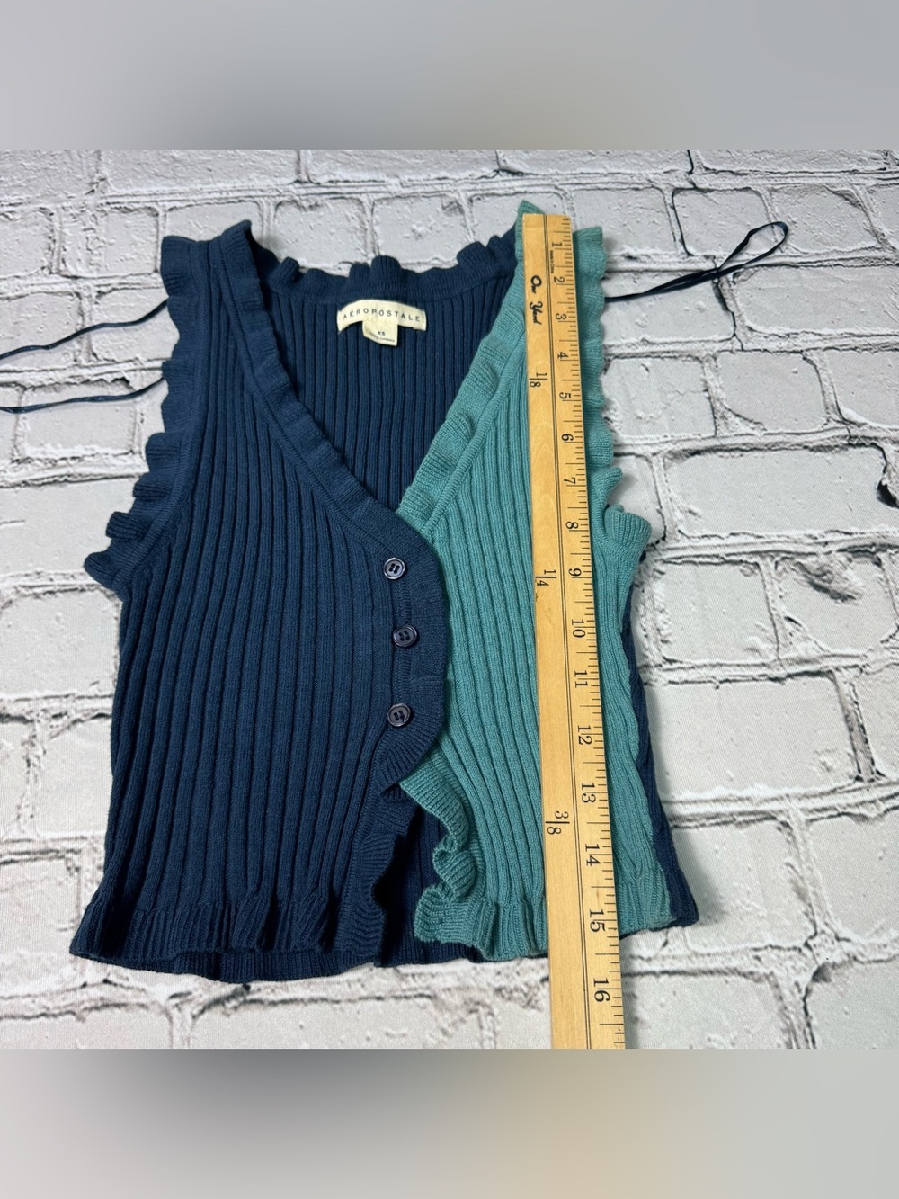 Aeropostale Colorblocked Ruffle Button-Up Ribbed Knit Cropped Tank Top Size XS - Picture 4 of 9